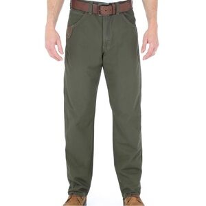 NWT Wrangler RIGGS Workwear Tech Cargo Pants Mens size 36 x 34 Relaxed Fit